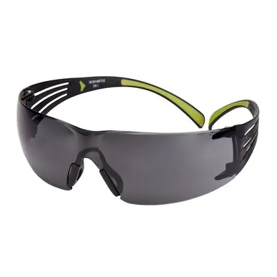 3M™ SecureFit™ 400 Occhiali di protezione, montatura nera/verde, antigraffio/anti-appannamento, lenti grigie, SF402AS/AF-EU, 20/confezione